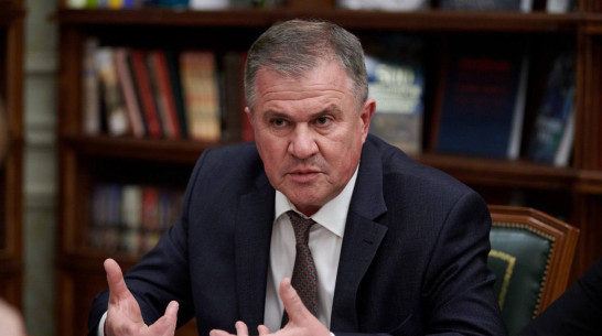 Губернатор поздравил почетного гражданина города Воронежа Сергея Карпова с юбилеем