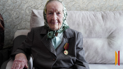 «Все 36 лет в школе я отработала с удовольствием!» Вера Липовцева из воронежского села отметила 100-летний юбилей