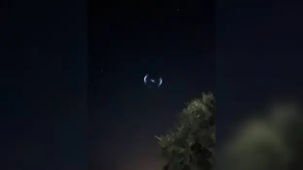 Загадочное сияющее облако-медузу заметили в небе над Воронежем
