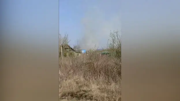 В Воронежской области пожар в поле под Бутурлиновкой распространился на 1 га