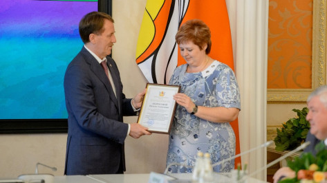 Воронежские медики получили областные награды в канун профессионального праздника