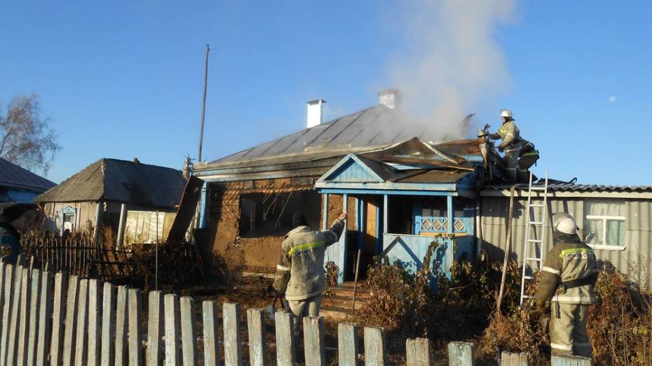 Житель Бобровского района погиб при пожаре в собственном доме  