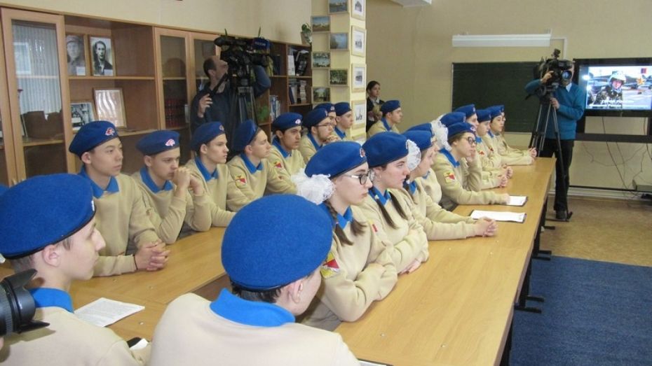 В воронежской школе открылся класс имени погибшего в Сирии летчика Романа Филипова