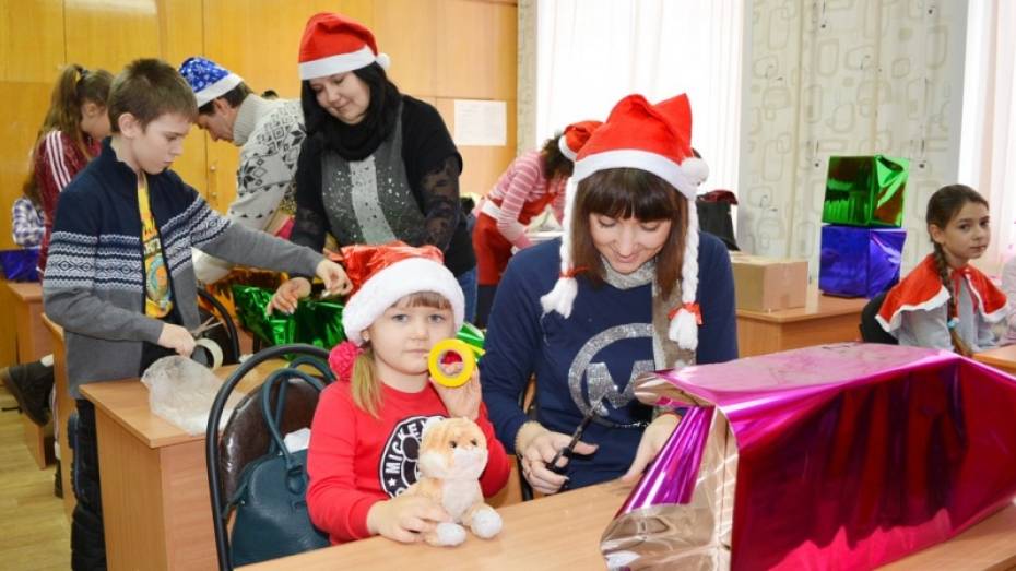 В Семилукском районе стартовала акция «Новогодняя поляна – 2018»