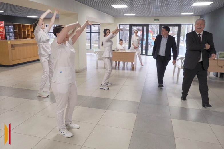 Юные медики