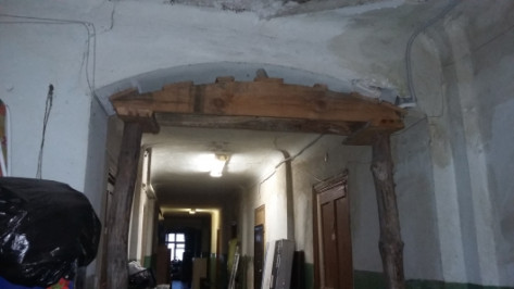 Жилой дом в Воронеже оказался под угрозой обрушения