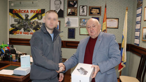 Лискинцы передали участникам спецоперации 8 раций и квадрокоптер