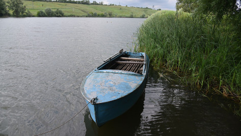 На реке Дон в воронежском райцентре перевернулась лодка: утонул мужчина
