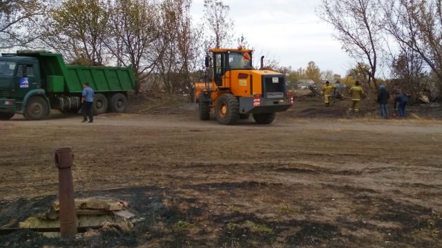 Обгоревшие завалы разобрали в воронежской Николаевке за 2 дня