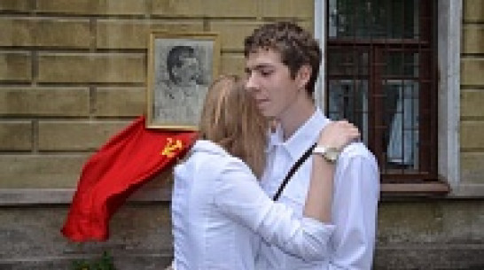 В Воронеже ретро-танцы чуть не сорвались из-за отсутствия девушек