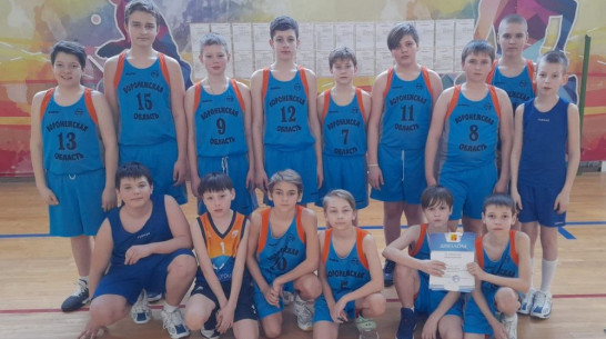 Борисоглебские баскетболисты завоевали 2-е место в открытом турнире в Терновке