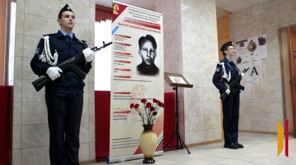 В воронежской гимназии №7 почтили память майора ФСБ Виктора Воронцова
