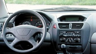 В Воронежской области Mitsubishi улетел в кювет