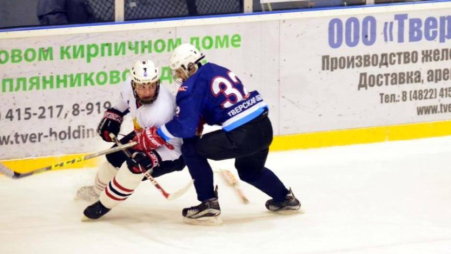 Воронежские хоккеисты стали четвертыми на втором этапе зимней спартакиады