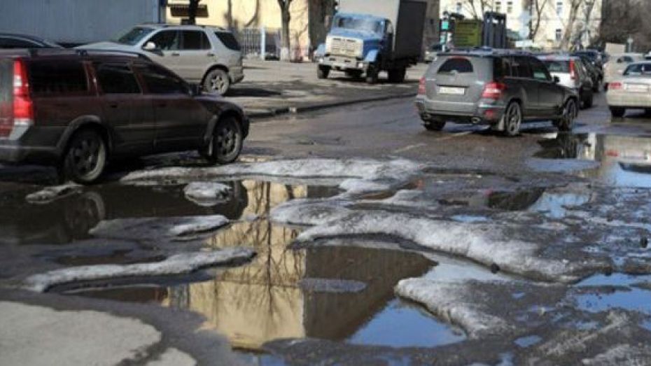 Треть всех ДТП в Воронеже и области случается из-за плохих дорог 