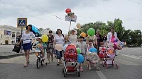 В Поворино сегодня пройдет парад колясок