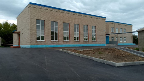 В лискинском селе Коломыцево благоустроили школьный двор