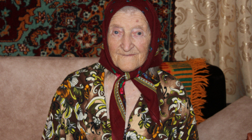 «Отмечаю день рождения дважды». Еще одной жительнице Воронежской области исполнилось 100 лет