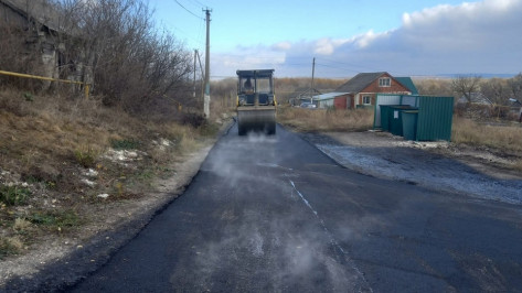 В верхнемамонском селе Дерезовка и хуторе Донской завершили ремонт дорог