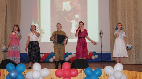 В Поворино прошел фестиваль-конкурс патриотической песни «Красная гвоздика»