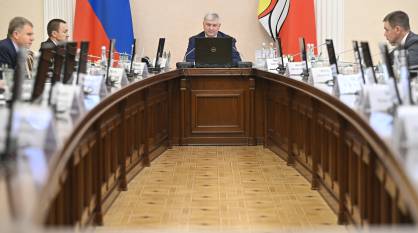Рост зарплат, объемов производств и инвестиций: представлен прогноз социально-экономического развития Воронежской области до 2028 года