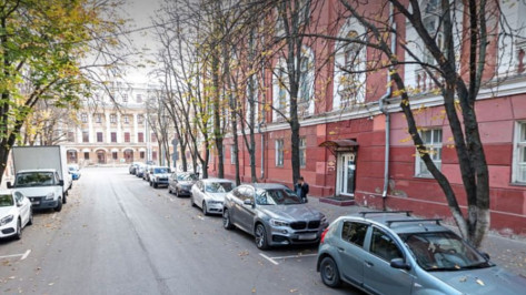 В Воронеже запретят парковку на улице в центре города