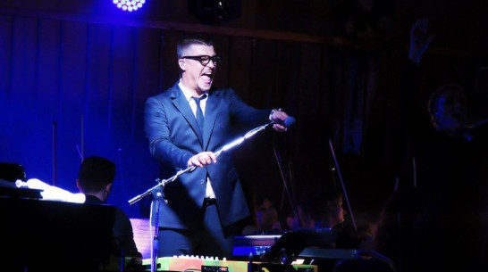 Участник шоу «Голос» Антон Беляев сыграет в Воронеже на 264 клавишах