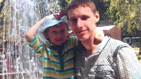 В Воронежской области следствие ищет свидетелей, которые видели 17 июля погибшую 4-летнюю девочку, ее отца или его автомобиль