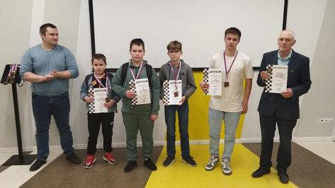 Бобровские шахматисты взяли «бронзу» на областном турнире