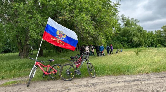 Велопробег в память о героях ВОВ провели жители Хохольского района
