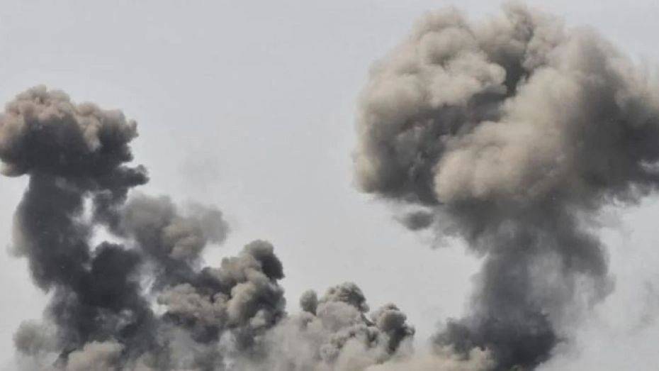 В Севастополе загорелась нефтебаза после атаки двух украинских беспилотников