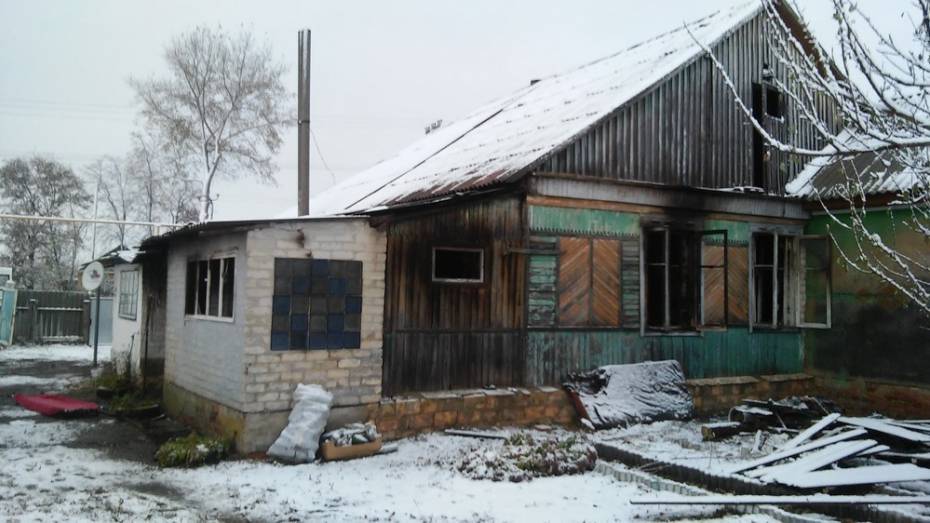 В Ольховатском районе во время пожара погибла 51-летняя женщина