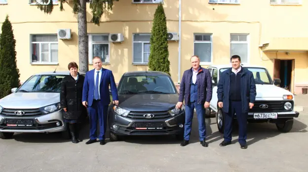 В Подгоренском районе администрациям трех сельских поселений передали новые автомобили