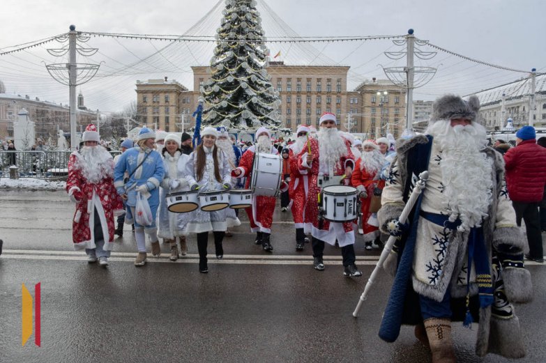Парад Дедов Морозов и Снегурочек в Воронеже в 2025 году