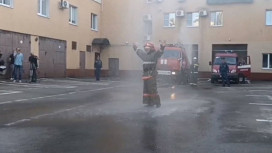 Воронежские пожарные показали проводы на пенсию замначальника регионального ГУ МЧС