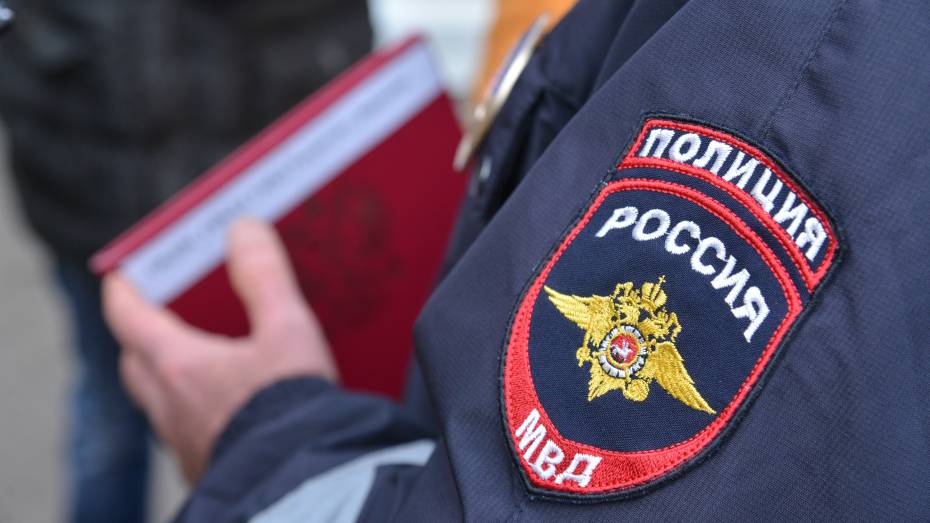 Воронежского полицейского задержали за организацию незаконной миграции в Херсоне