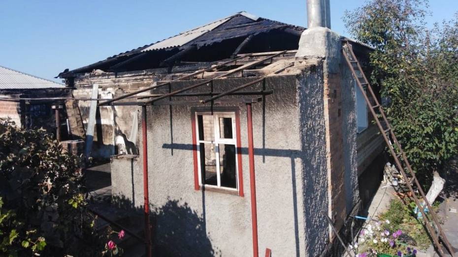 Семья пострадавших при пожаре матери и дочери из Богучарского района попросила о помощи