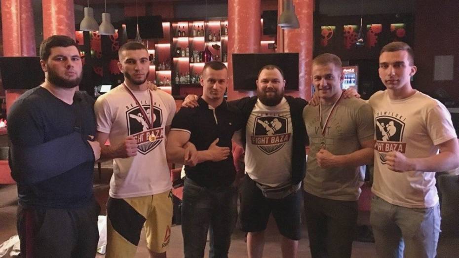 Семилукские спортсмены выиграли «золото» на открытой лиге Черноземья по MMA