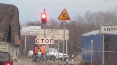 Мост через реку Битюг в Воронежской области отремонтируют к концу 2017 года