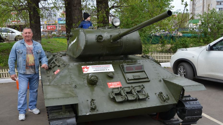 На суд жюри конкурса представили макет танкового сражения под Курском