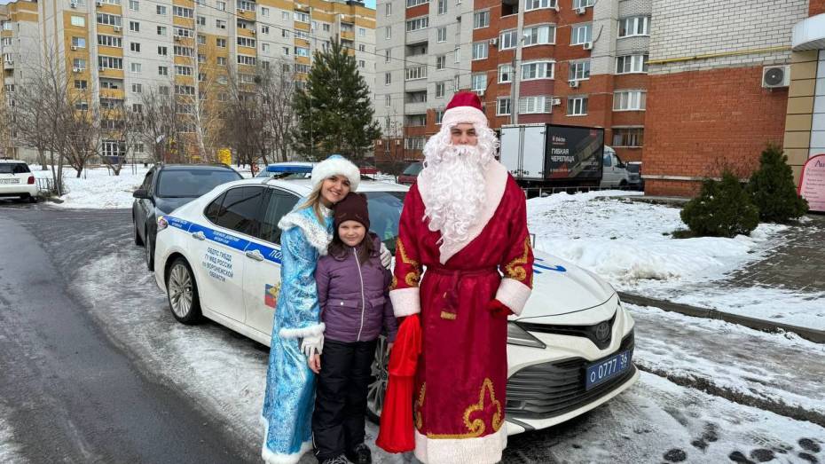 Новогодний патруль ДПС заметили на улицах Воронежа