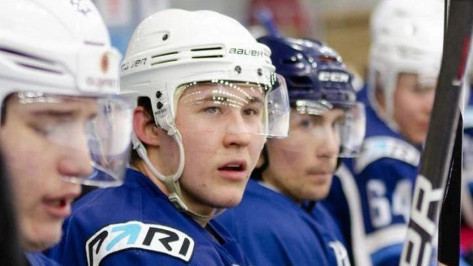 Воспитанник бобровской школы хоккея подписал пробный контракт с воронежским «Бураном»