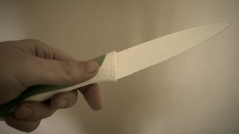 Очевидцы: в Воронеже мужчина ранил ножом 2 продавцов