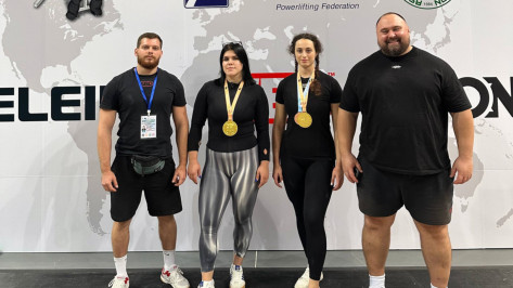 Две спортсменки из Воронежа завоевали «золото» на первенстве по жиму лежа в Гонконге