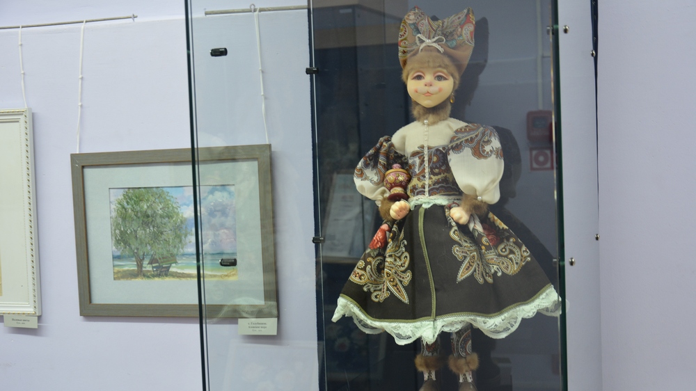 Светлана Устьянова делает кукол с 1996 года