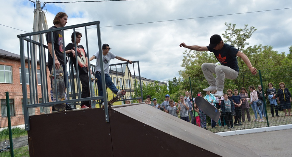 Воронежские скейтбордисты показали мастер-класс местной молодежи