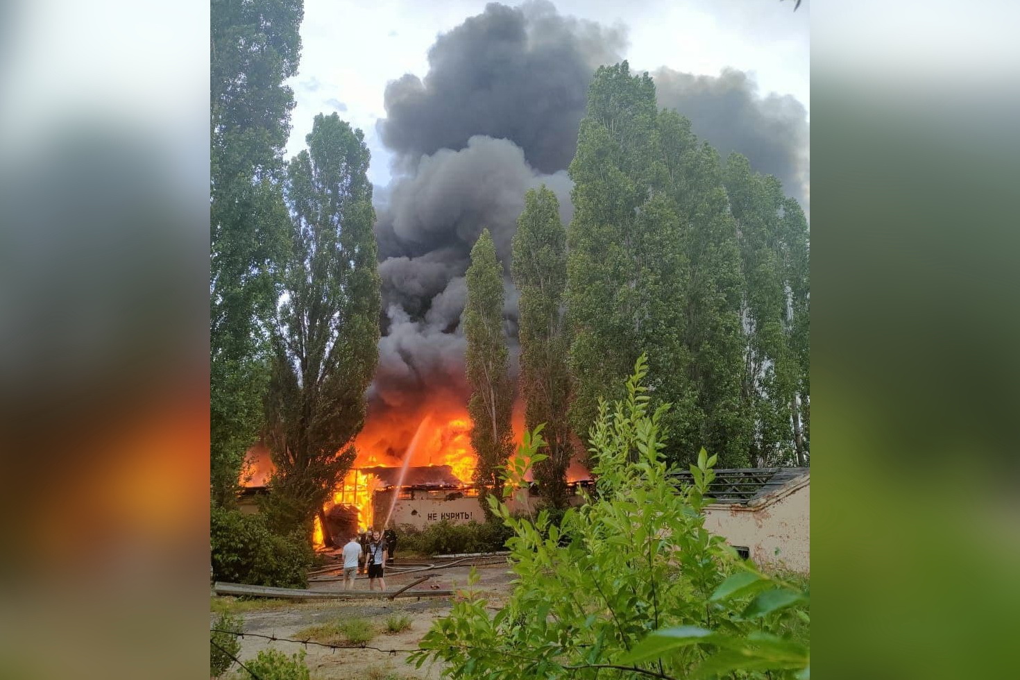 Пожар в Воронеже на складе