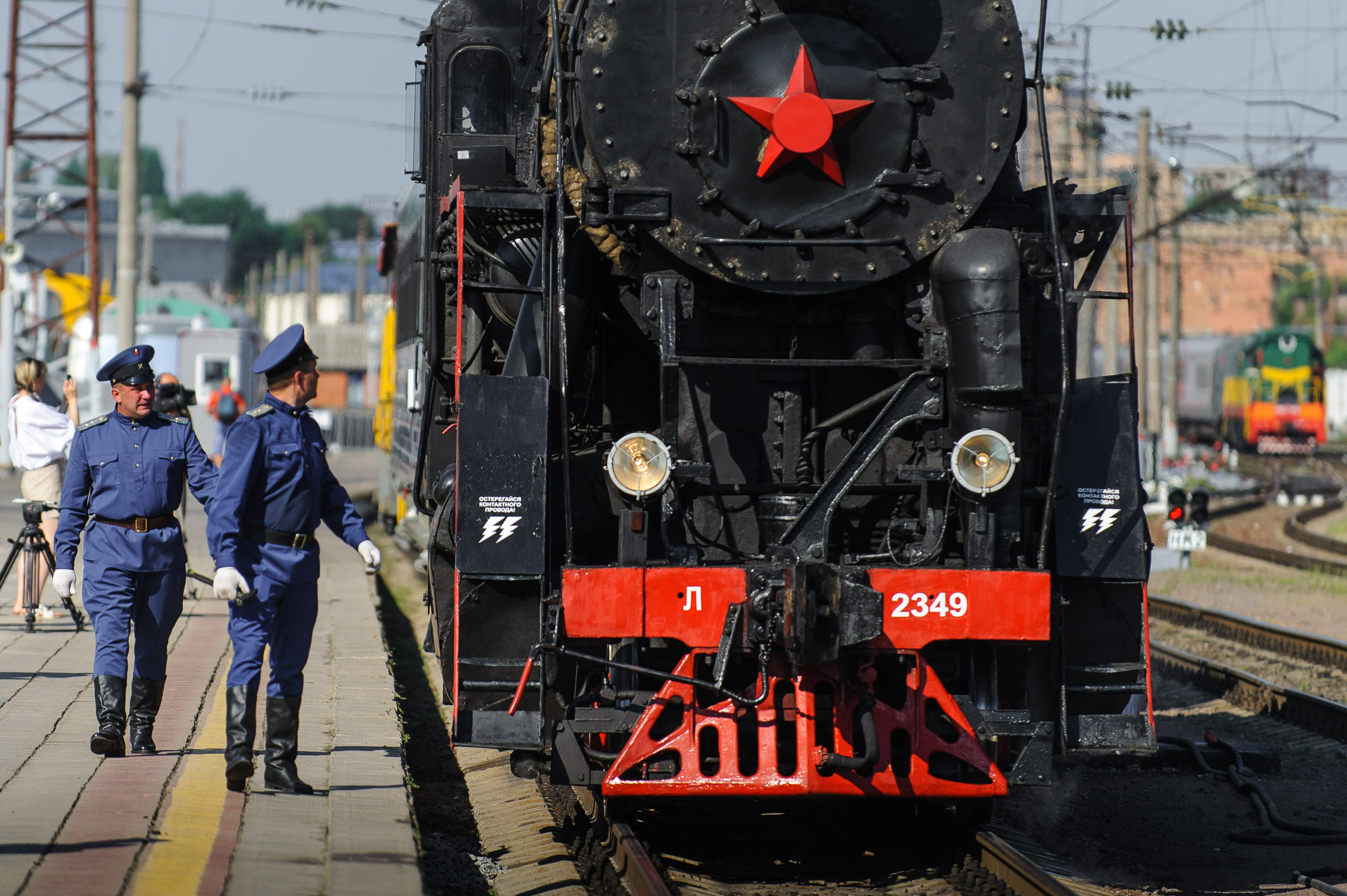 В Воронеже запустили экскурсионный ретропоезд на паровозной тяге