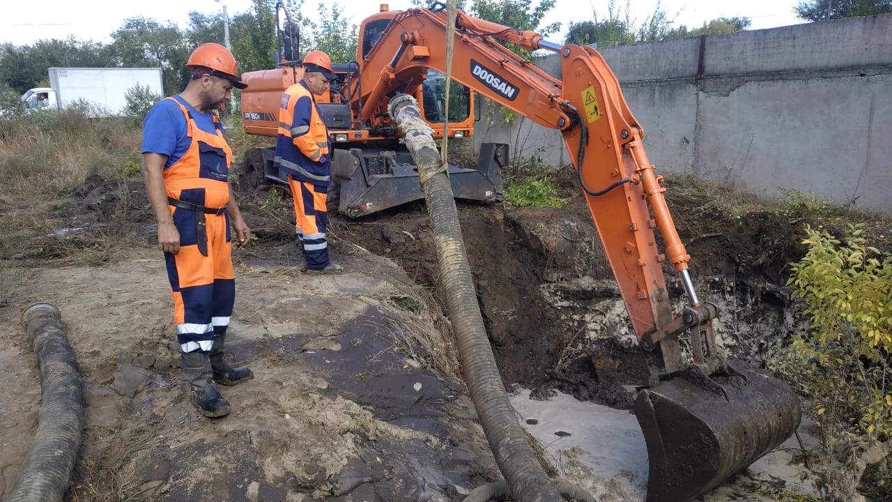 Подвоз воды организовали в Воронеже по двум адресам из-за аварии на водоводе