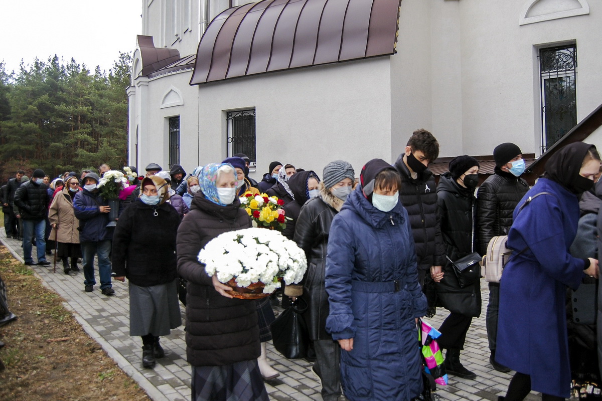 Прощание с умершим священником в Воронеже